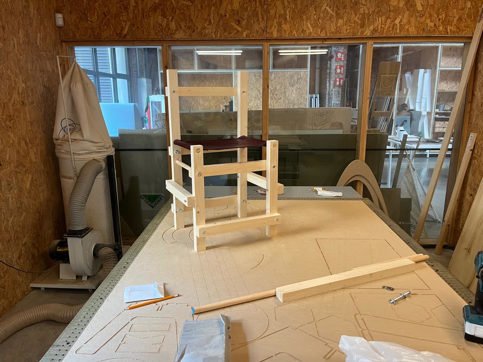 9M2, installation view