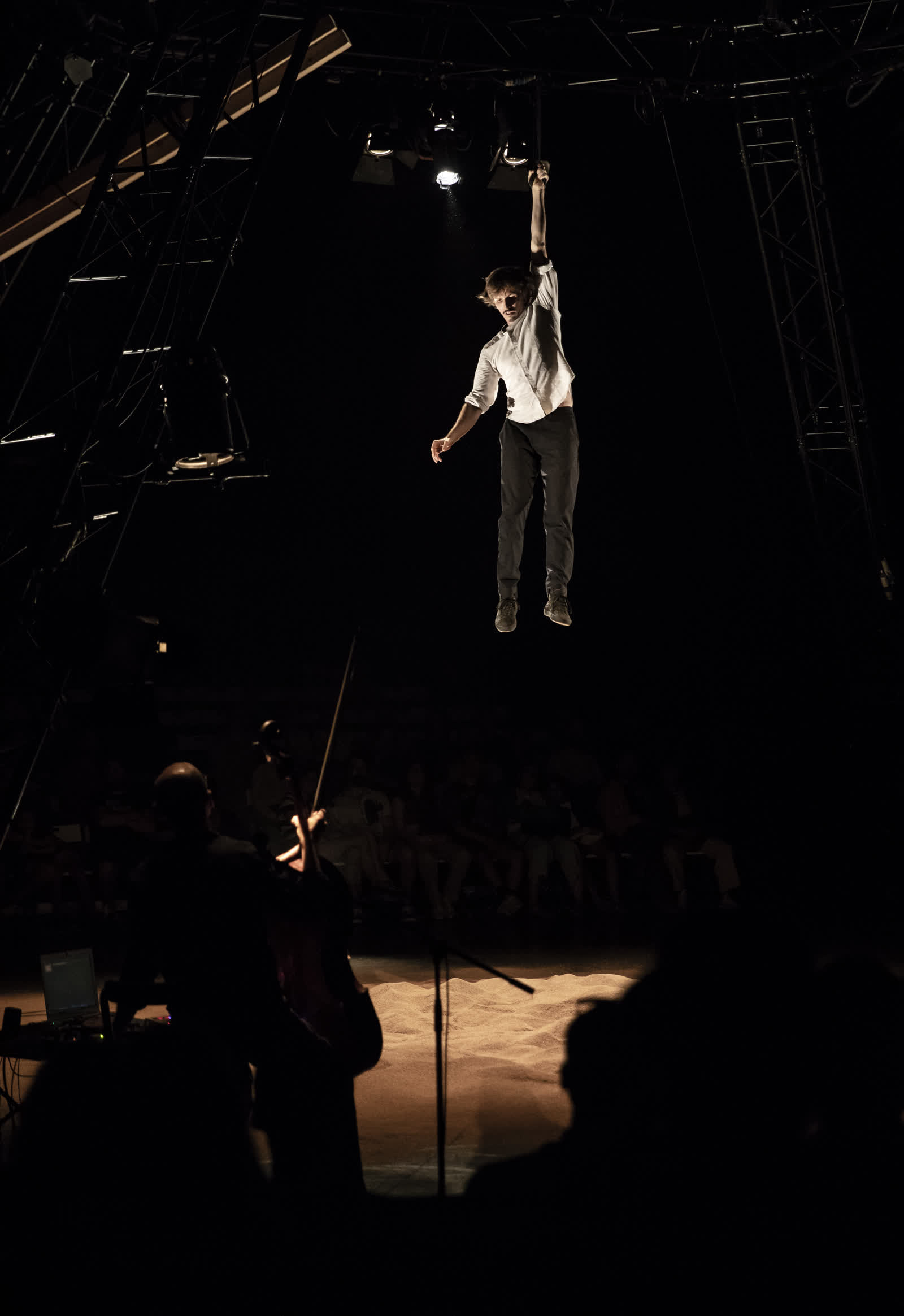 QOROQ, installation view